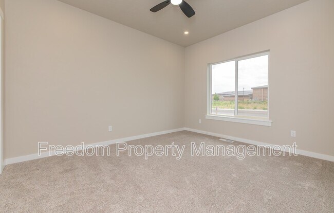 Building Photo - 2125 Oxon St