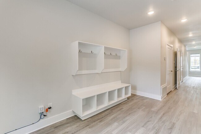 Building Photo - 3210 Forest Park Blvd