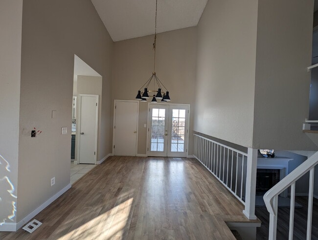 Building Photo - Charming 3-Bed, 2-Bath Home for Rent in Aurora – Backs to Open Space!