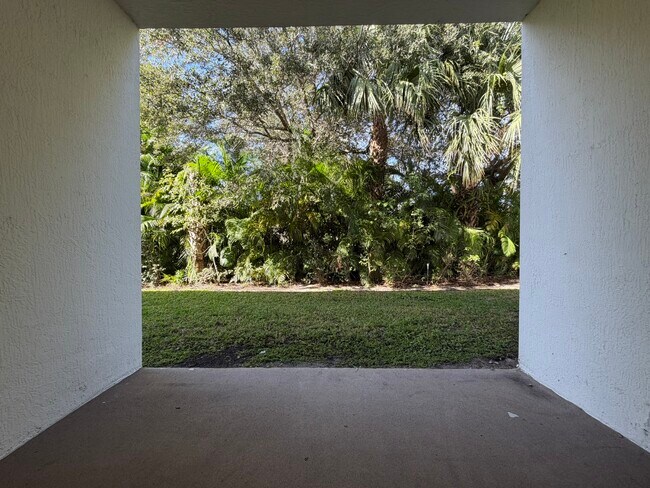 Building Photo - 329 Bella Sol Way