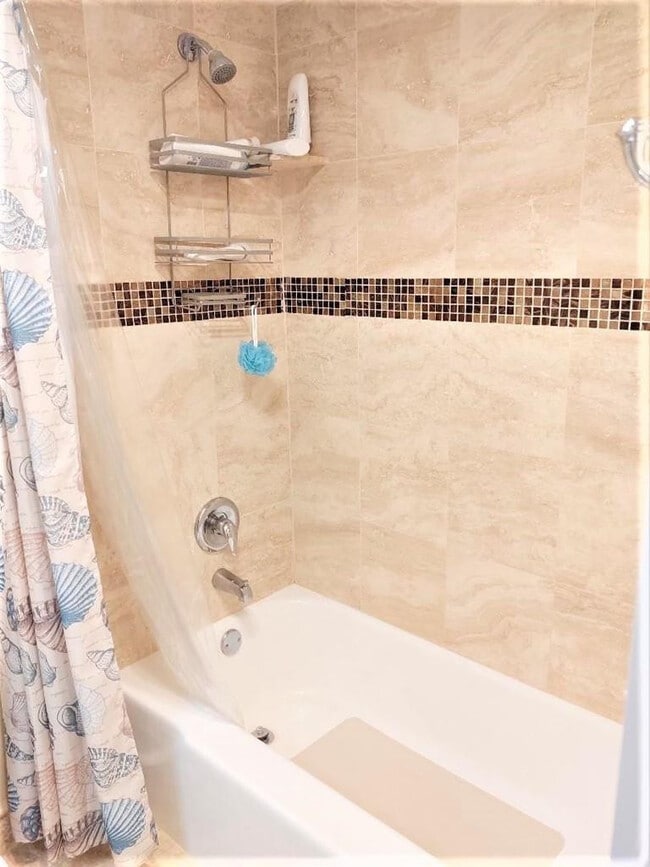 Building Photo - 2691 S Course Dr