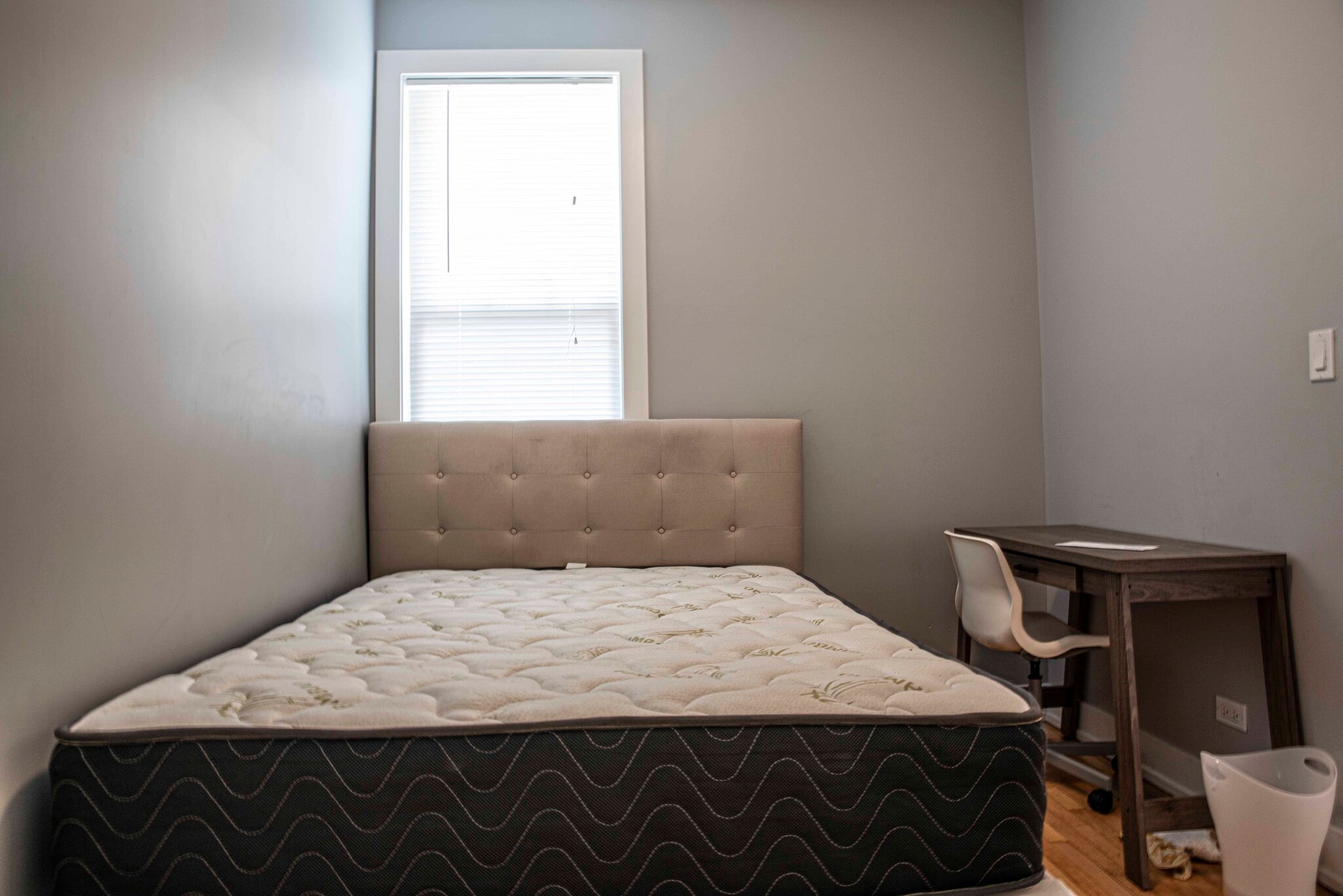 Building Photo - 3112 N California Ave