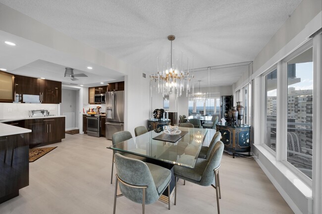 Building Photo - 2066 N Ocean Blvd