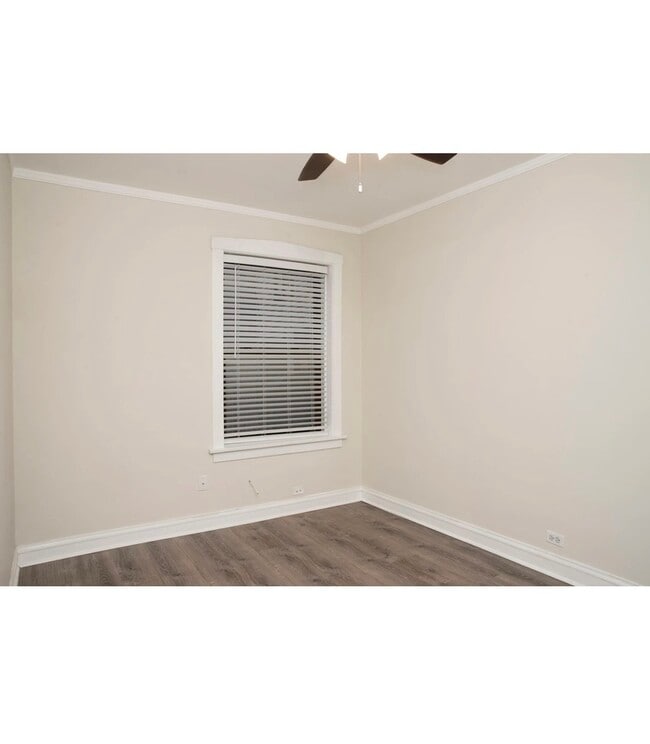 Building Photo - 1251 W Henderson St