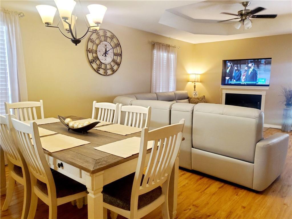 Building Photo - 131 S Gate Dr