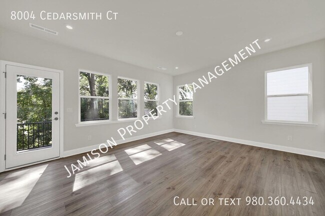 Building Photo - 8004 Cedarsmith Ct