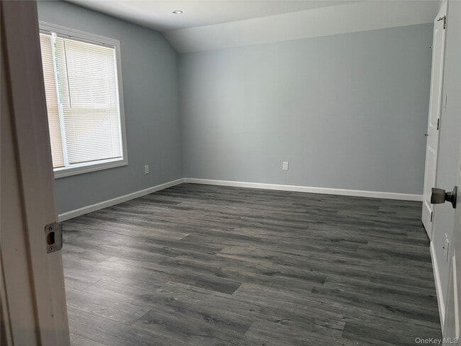 Building Photo - 17 Dunes Ln