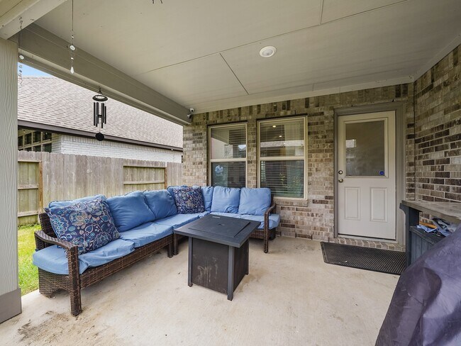 Building Photo - 6210 Glenwick Park Rd