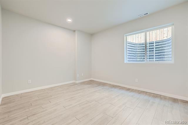Building Photo - 7263 Winslow Dr
