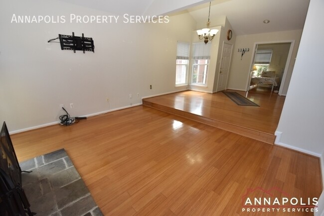 Building Photo - 953 Windwhisper Ln