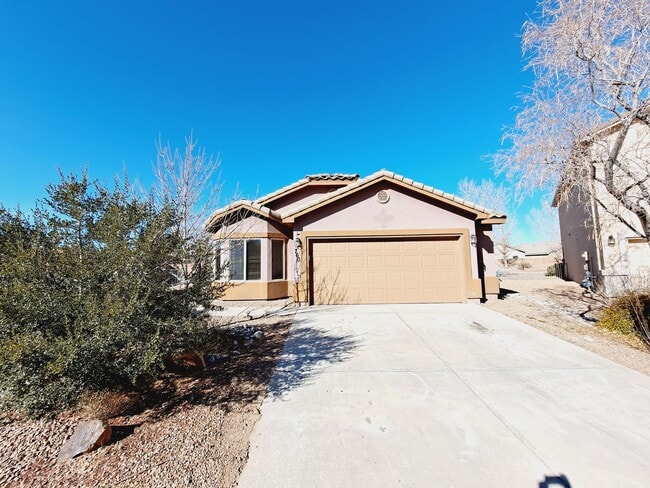 Primary Photo - 3 bed 2 bath 1575 sq ft home