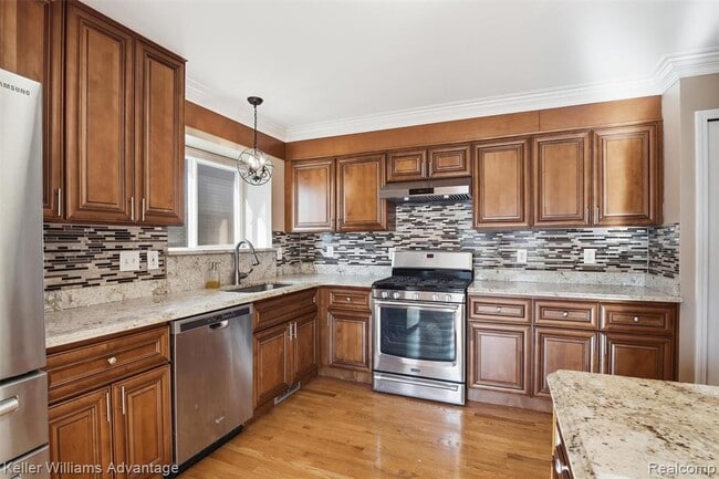 Building Photo - 1625 Emerald Pines Dr
