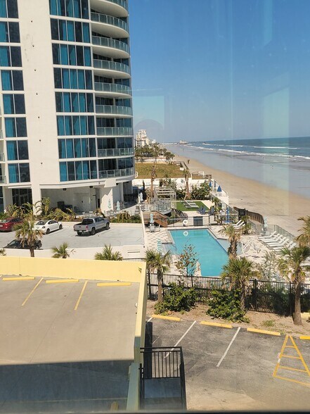 Building Photo - 1909 S Atlantic Ave