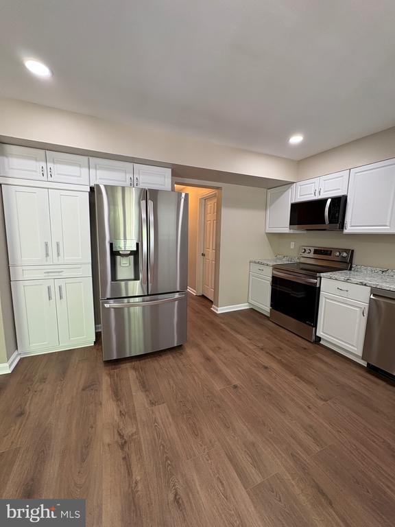 Building Photo - 1441 Landis Cir