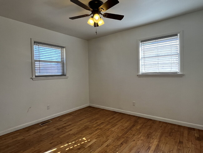 Building Photo - 4-Bedroom Home with Spacious Fenced Yard