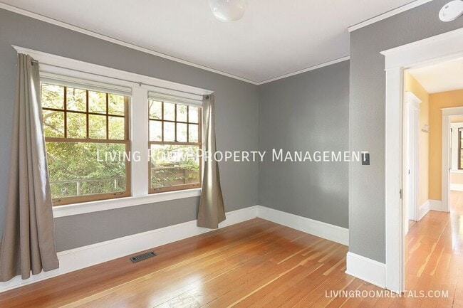 Building Photo - 5119 NE 27th Ave