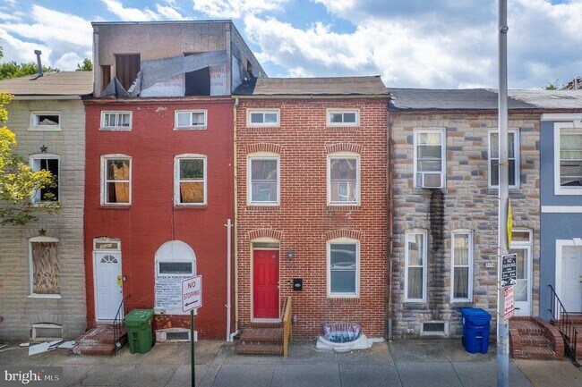 Building Photo - 1123 W Lombard St
