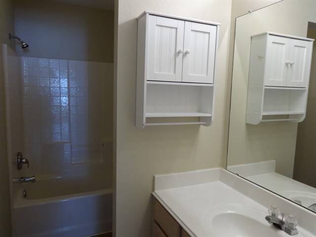 Building Photo - 904 Western Pass