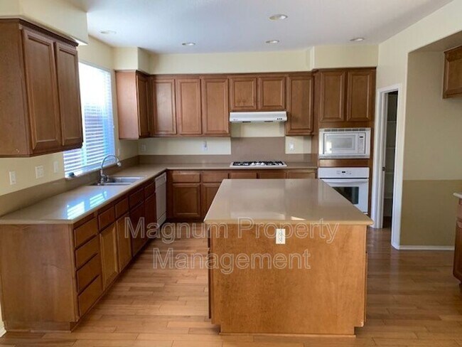 Building Photo - 29675 Ski Ranch St