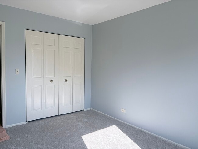 Building Photo - 97 N Walnut Ln