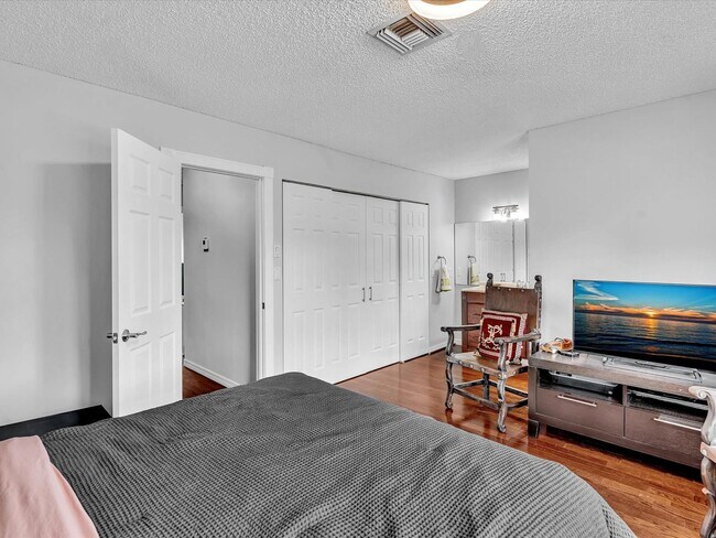 Building Photo - 3370 Beau Rivage Dr
