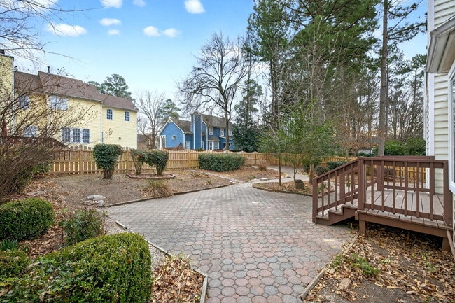 Building Photo - 1010 Trail Stream Way