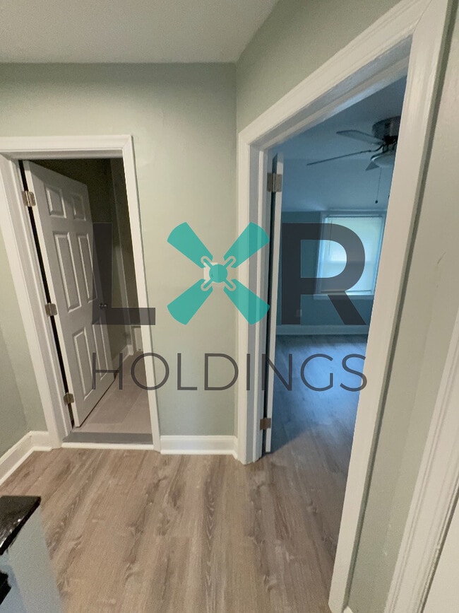 Building Photo - 1236 Clover Ln