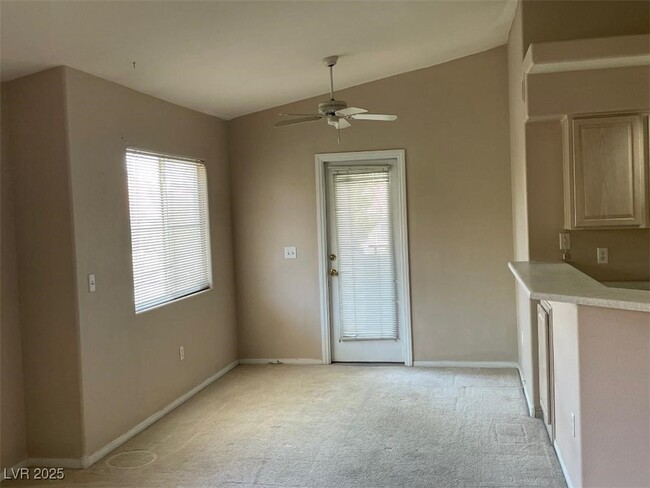 Building Photo - 1529 Dallas Terrace