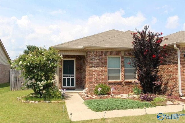 Building Photo - 2438 Belltown Dr SW