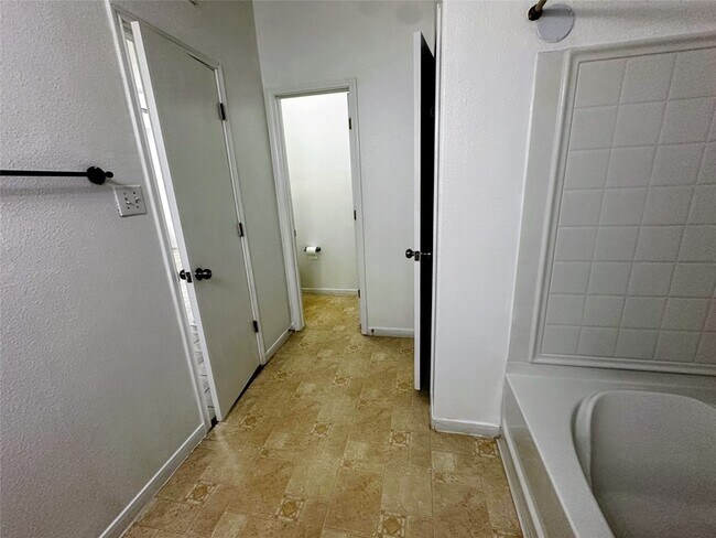 Building Photo - 7722 Prairie Fire Ln
