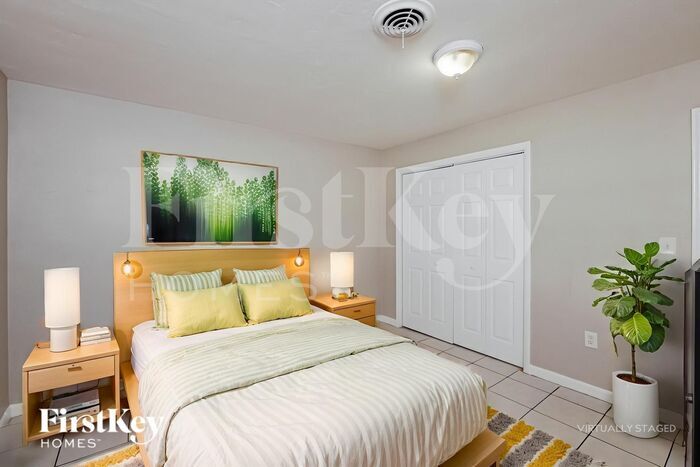 Building Photo - 2440 NW 68th Ave