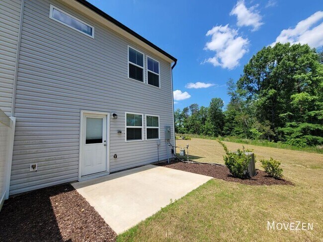 Building Photo - 808 Falls Grove Trl