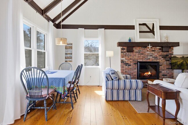 Building Photo - 3 Foster Ave