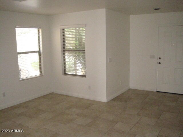 Building Photo - 8521 N 64th Dr