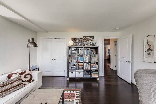 Building Photo - Spacious 2BR with Private Deck & Stunning Views – Available July 1!