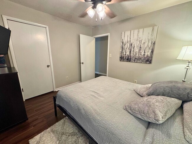 Building Photo - 1205 Carter Rd