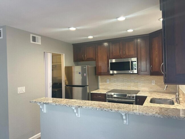 Building Photo - 11349 Avenida De Los Lobos
