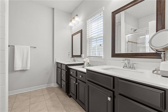 Building Photo - 600 Amarth Ln