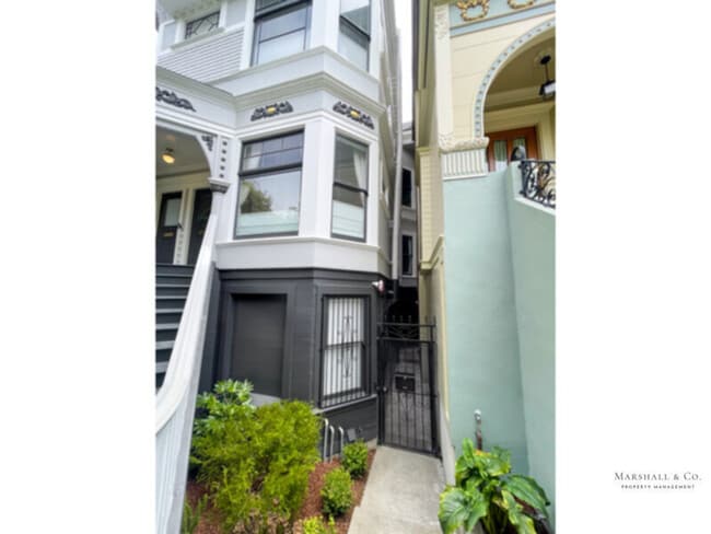 Primary Photo - NEW LISTING! REMODELED STUDIO ONLY STEPS A...