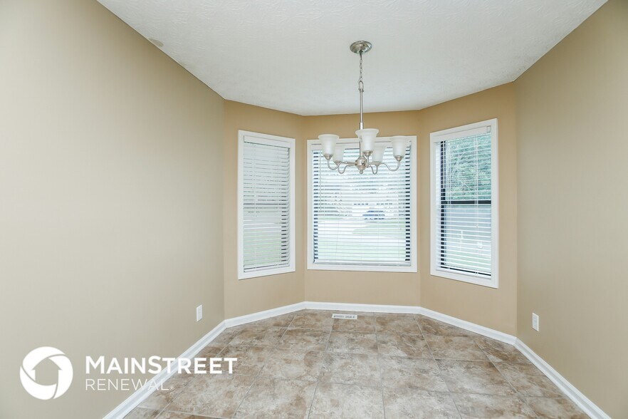 Building Photo - 5561 Deerfield Pl