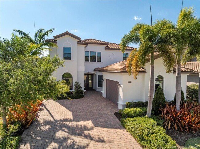 Building Photo - 255 Calmo Cir
