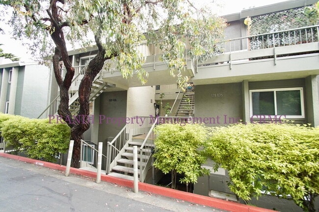 Building Photo - 126 Lower Anchorage Rd