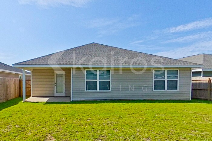 Building Photo - 120 Swallowtail Ln
