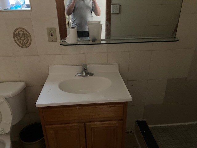 Building Photo - 808 57th St