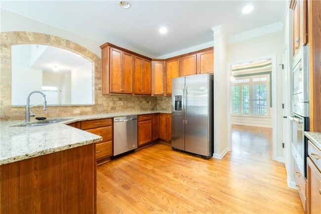 Building Photo - 313 Oak Hill Ln