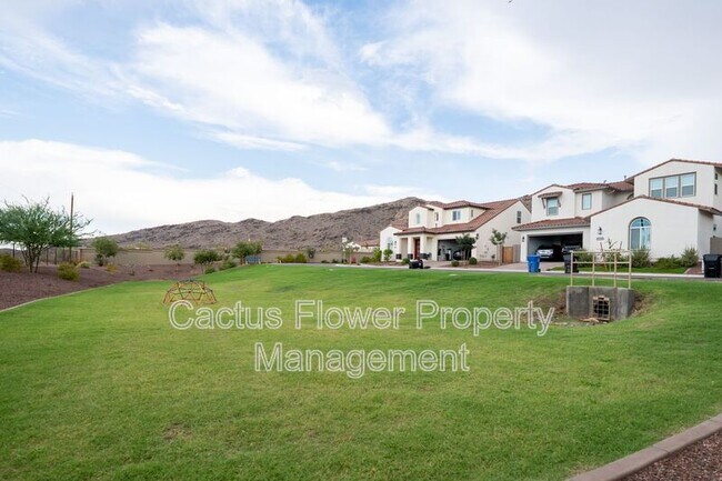 Building Photo - 3130 E Alicia Dr