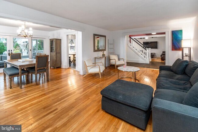 Building Photo - 24 Camelia Ct