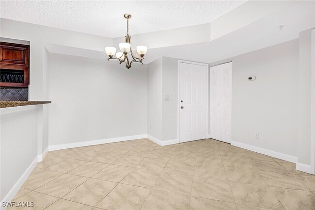 Building Photo - 1240 Wildwood Lakes Blvd