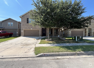 Building Photo - Welcome home to a  Spacious 4-Bed 2.5 bath...