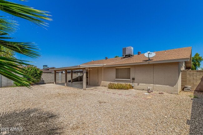 Building Photo - 2955 W Wagoner Rd